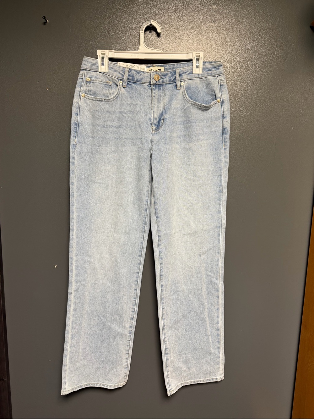 NWT Seven7 High Rise Loose Straight Leg Jeans Light Wash Size 2